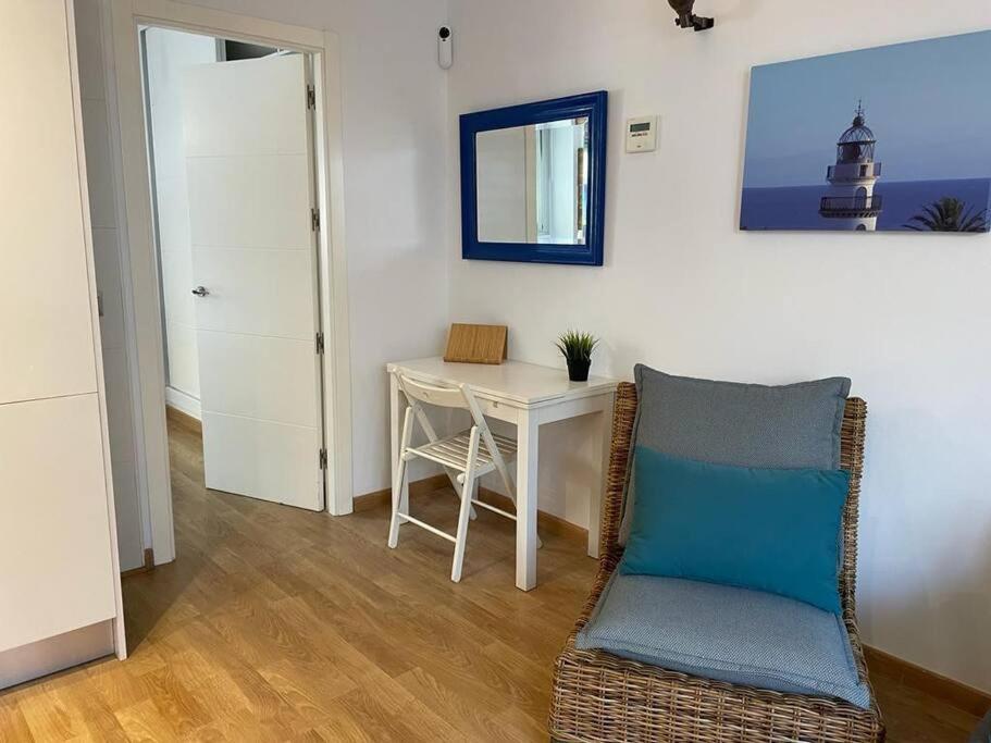 Bonito Apartamento Cerca Del Centro - Trinidad Malaga Luaran gambar